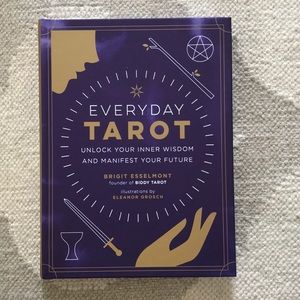 Everyday tarot - book